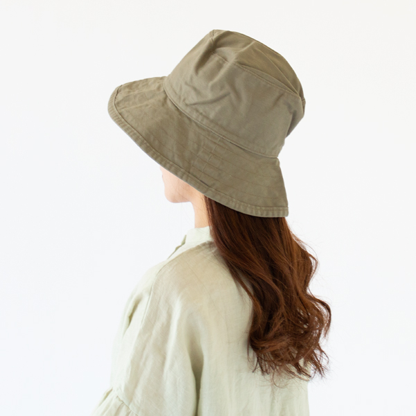 Hat attackらしいクラシックなデザインのバケットハット(ARMY)
