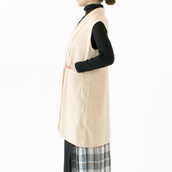 身長：162cm(OFFWHITE)