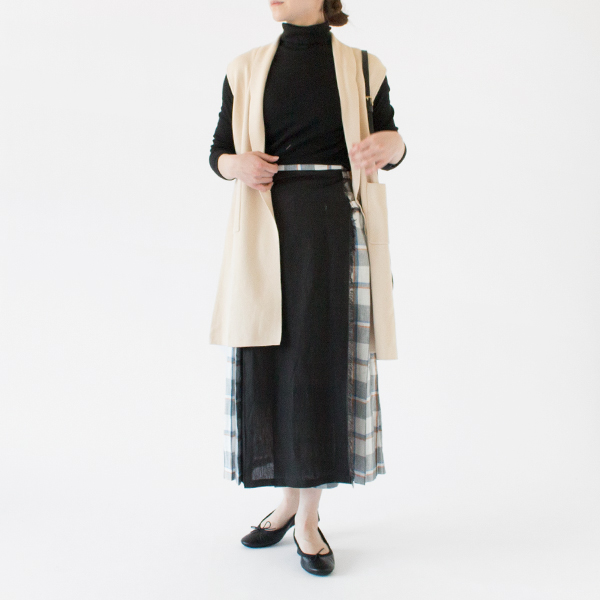 身長：162cm(OFFWHITE)