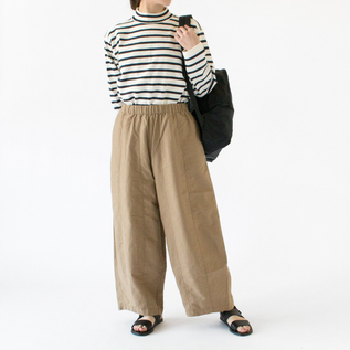 体型を拾わずゆとりを持って着られます(身長162cm・BEG) 体型を拾わずゆとりを持って着られます(身長162cm・BEG)