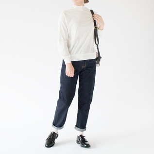 デニムとの相性が抜群(OFF WHITE・身長162cm) デニムとの相性が抜群(OFF WHITE・身長162cm)