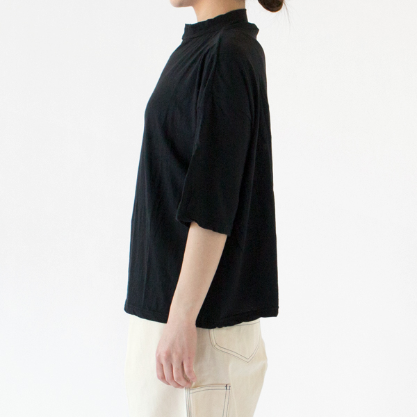 身長：162cm(BLACK)