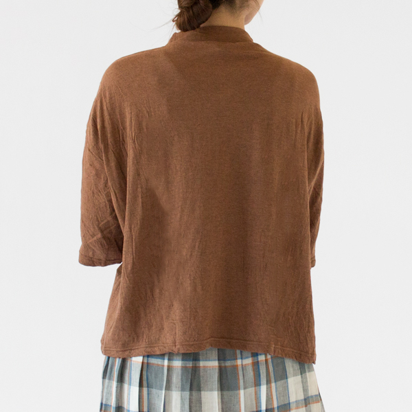 身長：162cm(TEA BROWN)