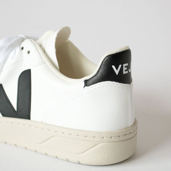 レザースニーカー V-10 WHITE BLACK