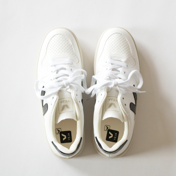 レザースニーカー V-10 WHITE BLACK