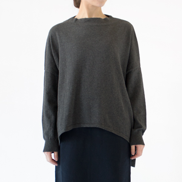 身長：162cm(GRAY)