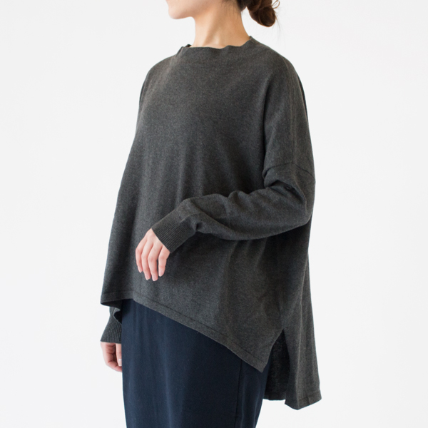 身長：162cm(GRAY)