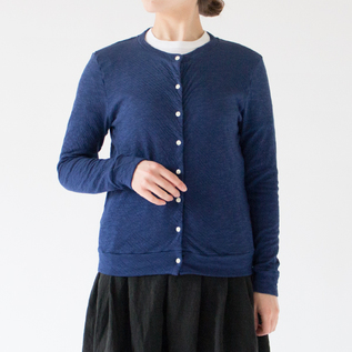 なめらか天竺 クルーネックカーディガン／ao（アオ）｜愛着を持って