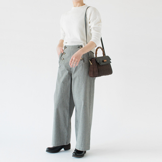 ショルダーバッグとして優秀：スモールサイズ（身長162cm）