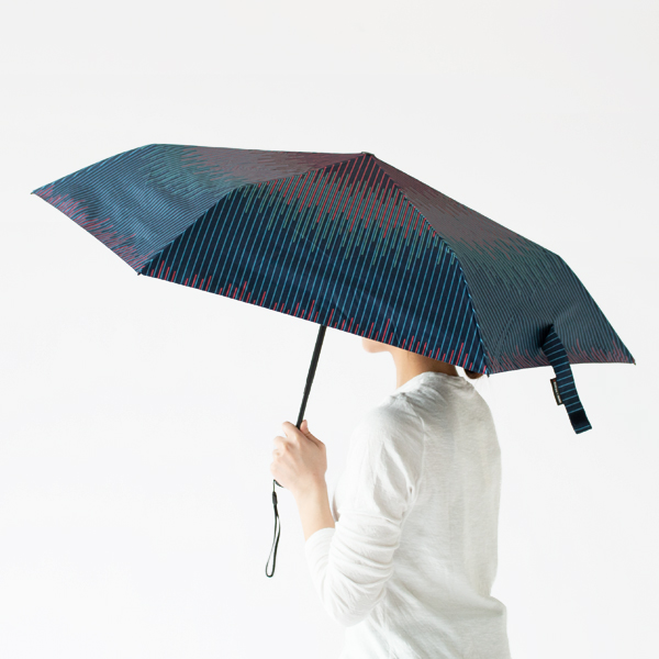 95%UVカットなので、日傘としても晴雨兼用でお使いいただけます