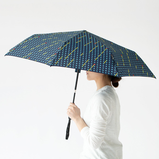 95%UVカットなので、日傘としても晴雨兼用でお使いいただけます