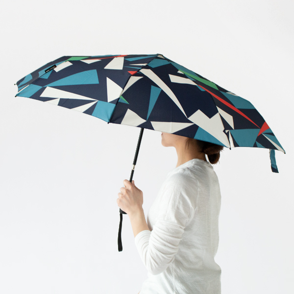 95%UVカットなので、日傘としても晴雨兼用でお使いいただけます