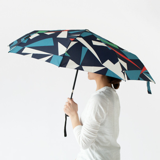 95%UVカットなので、日傘としても晴雨兼用でお使いいただけます
