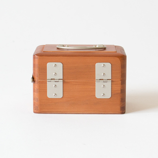 Small wooden box with handle／KURASHIKI ISHO KEIKAKUSHITSU / Shop