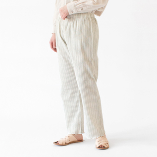 身長：162cm(WHITE)