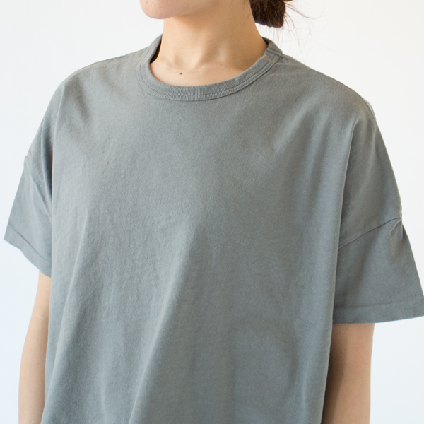 夏一枚で着られるしっかりとした生地(BLUE GRAY)