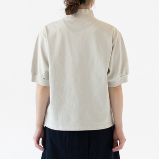 LIGHT GRAY・身長162cm LIGHT GRAY・身長162cm