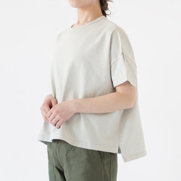 LIGHT GRAY・身長162cm