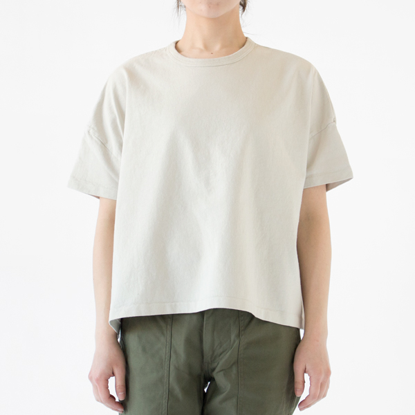 LIGHT GRAY・身長162cm