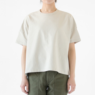LIGHT GRAY・身長162cm LIGHT GRAY・身長162cm