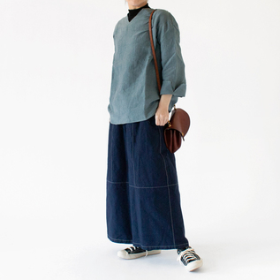 インナーにタートルネックを合わせて(BLUE GREY・身長162cm) インナーにタートルネックを合わせて(BLUE GREY・身長162cm)