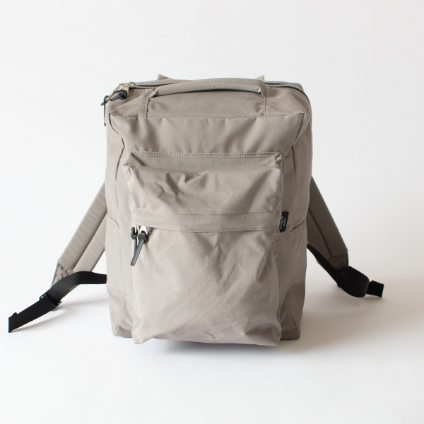 バックパック SQUARE PC PACK(GREY)