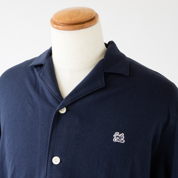開襟でゆったりした首回り(NAVY)