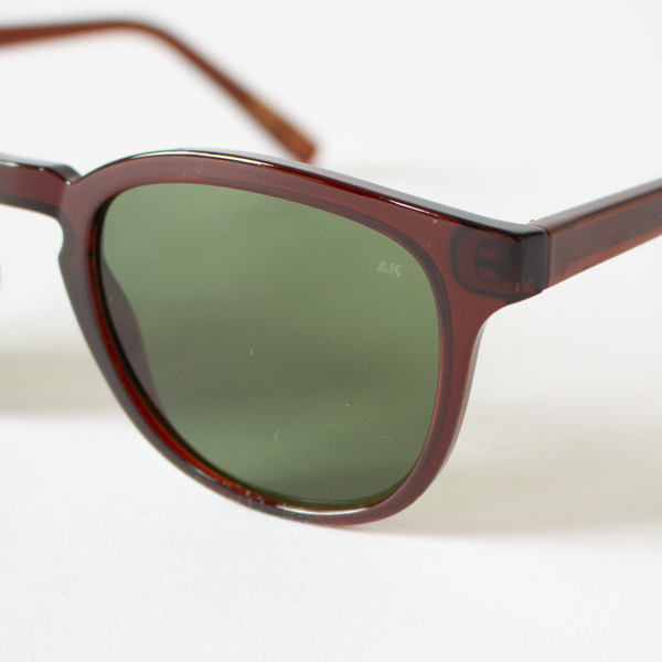 サングラス BATE (BROWN TRANSPARENT)