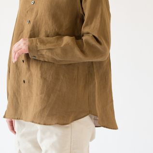ゆったりとした身幅のリラックスシルエット(OLIVE) ゆったりとした身幅のリラックスシルエット(OLIVE)