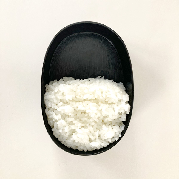お茶碗一杯分（150g）のご飯を入れてみました