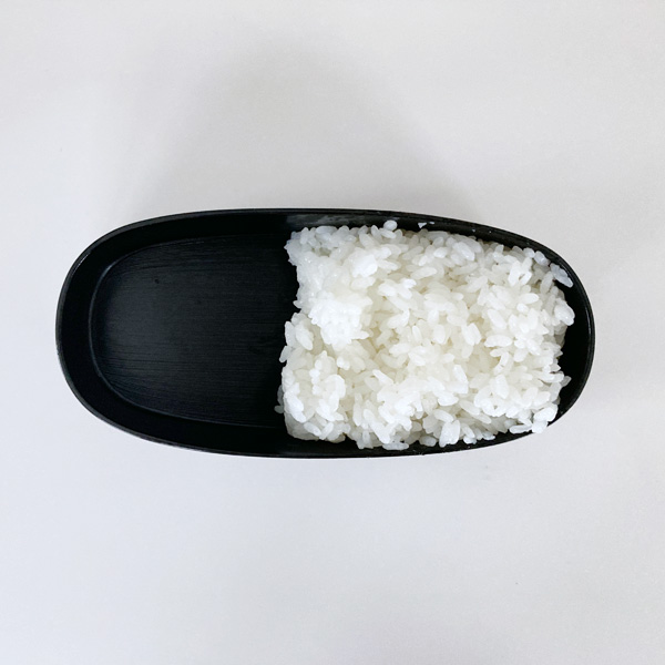 お茶碗一杯分（150g）のご飯を入れてみました