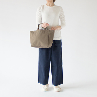 B TOTE S・身長162cm B TOTE S・身長162cm