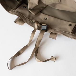 バッグの盗難防止用ストラップ付き(B TOTE S) バッグの盗難防止用ストラップ付き(B TOTE S)