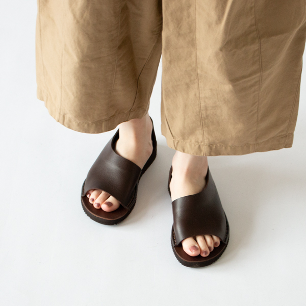 オープントゥシューズ BROWN オープントゥシューズ BROWN