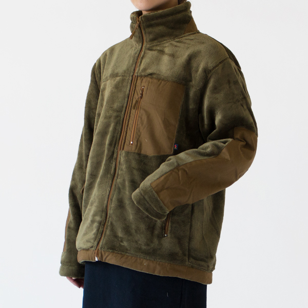 身長：162cm(OLIVE/M)
