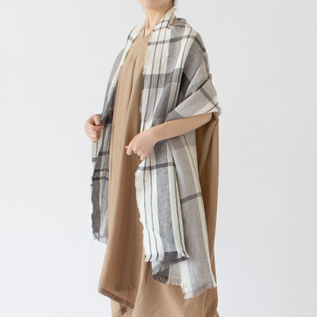 リネンストール＆ブランケット／Plaidie（プレディ）｜愛着を持って