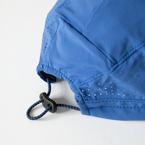 後ろの調節ゴムもリフレクター仕様(RB)