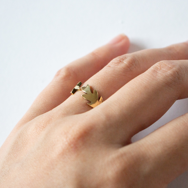 日光が差し込んでいるかのような輝き 日光が差し込んでいるかのような輝き