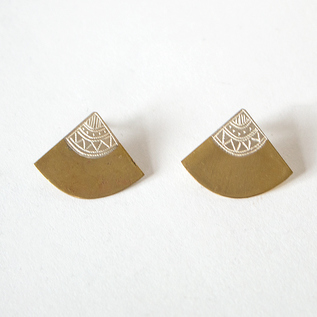 ピアス Foam Studs ピアス Foam Studs