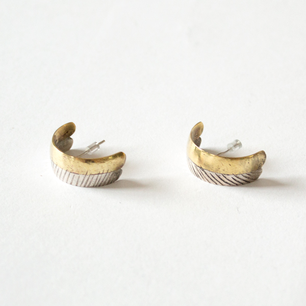 ピアス ILOT EARRINGS