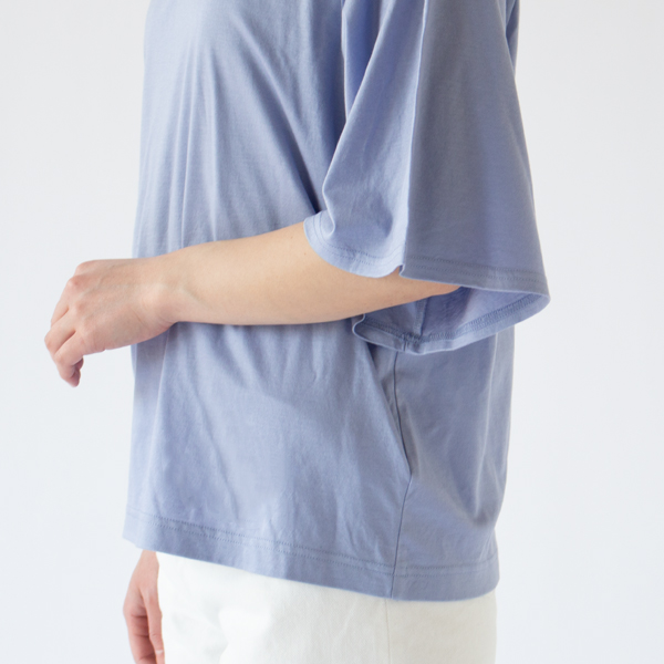 身長：162cm(BLUE)