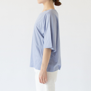 身長：162cm(BLUE)