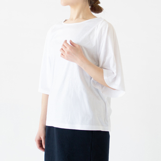 身長：162cm(WHITE)