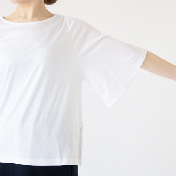 身長：162cm(WHITE)