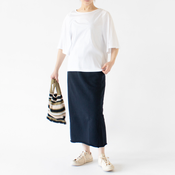 身長：162cm(WHITE)