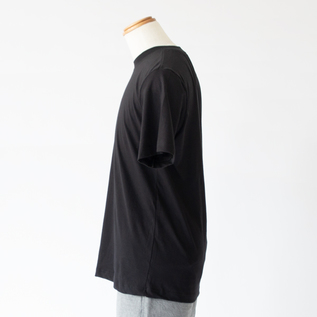 BLACK BLACK