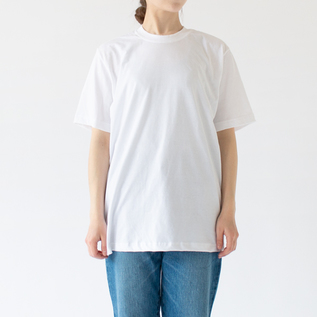 女性の方にもお選びいただけます(WHITE・身長162cm) 女性の方にもお選びいただけます(WHITE・身長162cm)