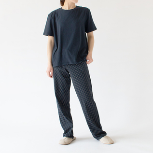 リラックスウェアとして(DARK BLUE・身長162cm)