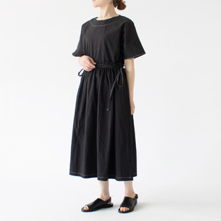 BLACK・身長162cm BLACK・身長162cm