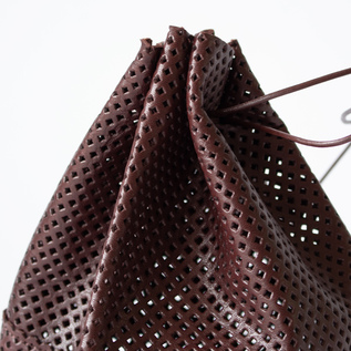 PUNCHING DRAW STRINGS POUCH（巾着ショルダー）／ARTS&CRAFTS (アーツ